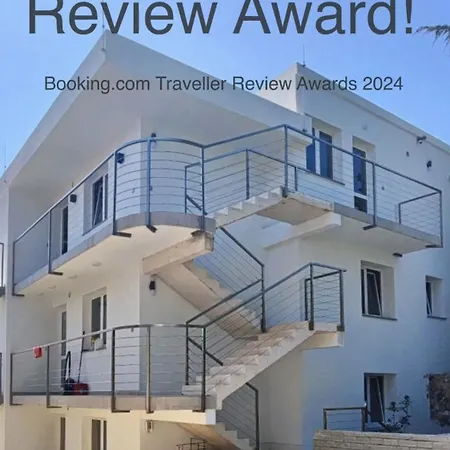 Guesthouse - Hotel California Novalja Exterior photo